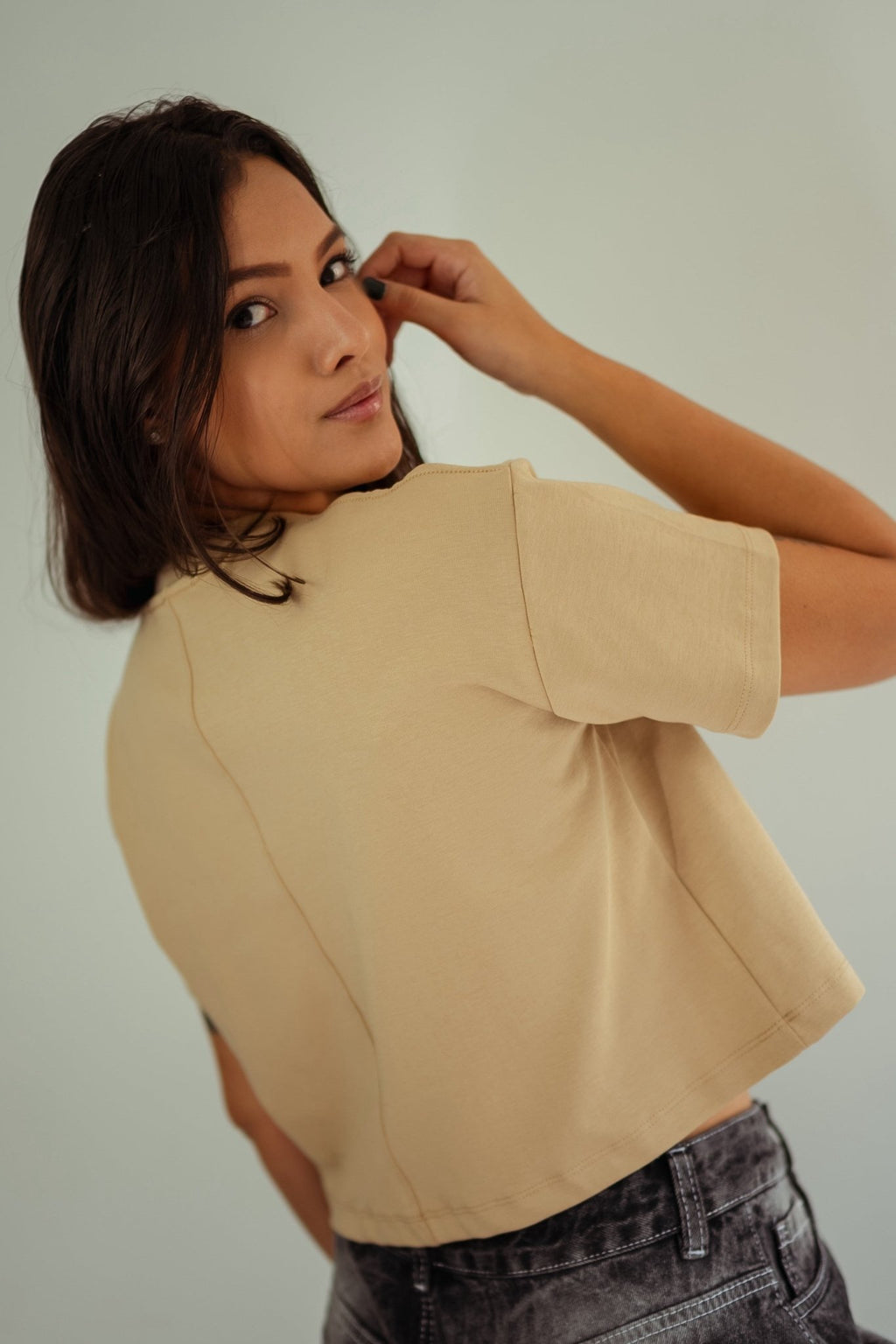 Cropped Beige “Brasílica™” Minimalista