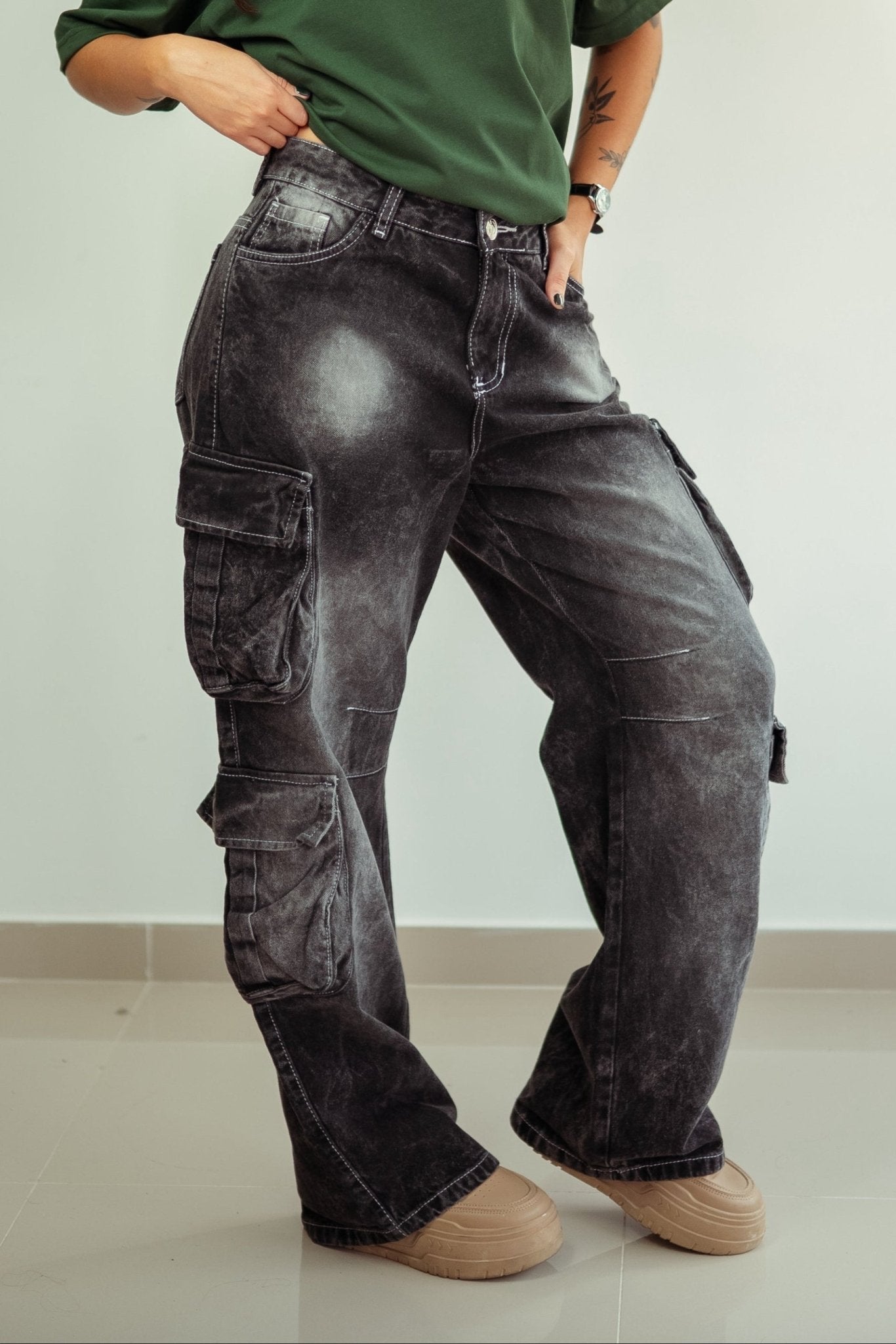 Pantalón cargo jeans negro